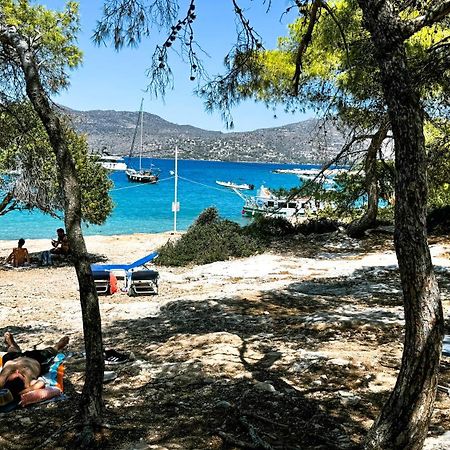 Appartement Vue Sur Mer Soul Family, Egine Aegina Eksteriør billede