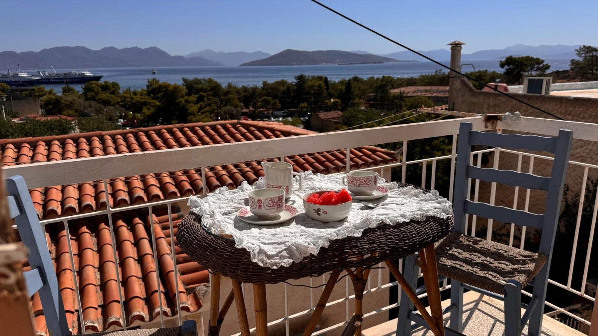 Appartement Vue Sur Mer Soul Family, Egine Aegina Eksteriør billede